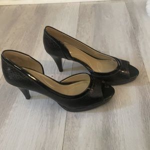 Black toeless heels
